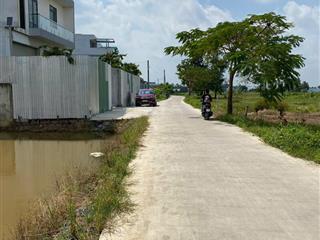 Bán đất tại mỹ yên, bến lức, long an, giá 2,4tỷ, diện tích 295,8m2 đường thông ra thẳng quốc lộ 1a