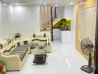 Cần bán 1 căn siêu đẹp ở ngõ văn chương. giá nhỉnh 5.1 tỷ diện tích 20,4m2
