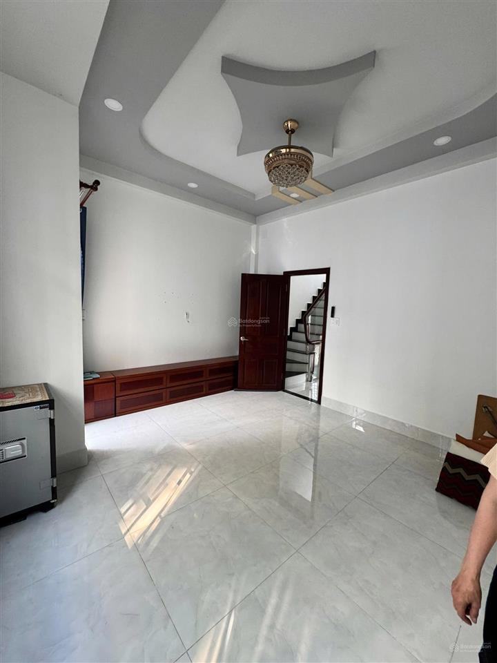 Nhà hẻm 141 tám danh p4 q8, 4.8x9.4m, 3 tầng hoàn công đủ, không lộ giới, không quy hoạch, 6.8 tỷ