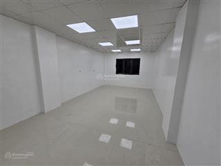 Bán nhà mặt phố tây mỗ  mặt tiền 4m  đường ô tô tránh  39m2  giá 2 tỷ 550 triệu, nhanh thì còn