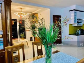 Bán gấp căn hộ đầy đủ nội thất tiện nghi giá hữu nghị