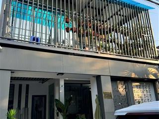 Lộ diện căn villa sang trọng, không gian sống trong lành hiếm có tại q12