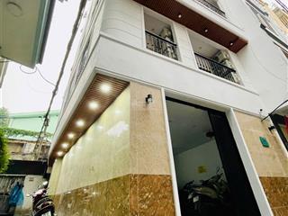 Bán tòa căn hộ dịch vụ cao cấp  đội cấn  dt 90m  8 tầng  mt 5m lô góc  dòng tiền 2,1 tỷ/năm
