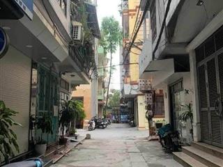 Bán nhà lô góc dịch vọng hậu  56m2 x 5t  dân xây  4 ngủ  9 tỷ hơn