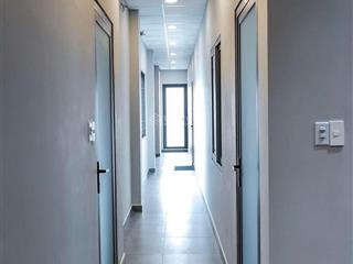 Bán tòa căn hộ dịch vụ cao cấp thu nhập ổn định mặt tiền chợ, trung tâm thủ đức