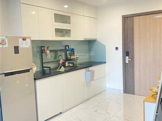 Bán căn góc 2pn + 70m2 khu solari view trọn hồ bơi, đầy đủ nội thất, sổ hồng riêng, giá chỉ 3.68 tỷ
