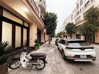Chính chủ cần bán liền kề hải âu hoàn thiện sẵn 5 tầng có thang máy