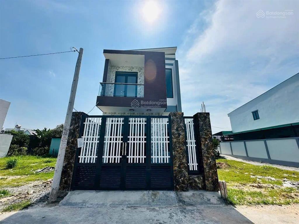 Chỉ 2 tỷ sở hữu ngay căn nhà sang xịn mới xây dựng ngay mặt tiền củ chi 86m2 hoàn công đầy đủ