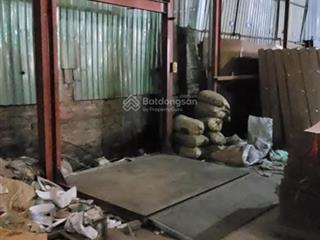 Bán xưởng 1500m2 + 900m2 tầng 2. điện nước đầy đủ, điện 3pha giá nhà nước, pccc giá thương lượng