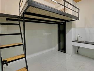 Cho thuê phòng mới máy lạnh, đi bộ tới đại học công thương, tân phú, giá rẻ