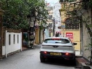 Chỉ hơn 6 tỷ có nhà kim giang 40m  5 tầng ở ngay  1 nhà ra ô tô  đi lại thuận tiện