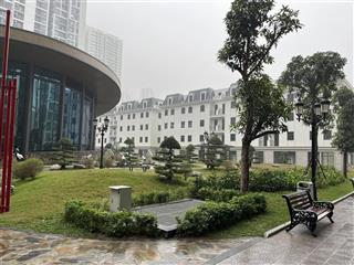Tôi chủ nhà 8/6 nhận nhà không ở đến, muốn bán căn hộ chung cư studio tòa sa, dt 34m2