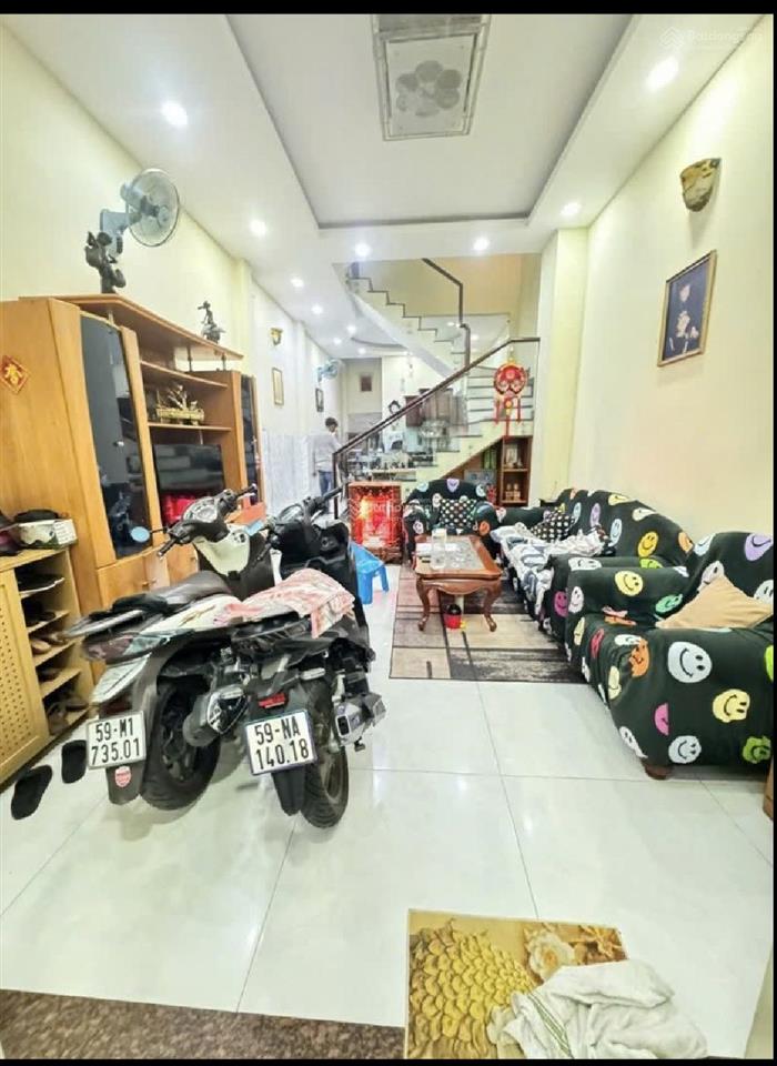 Bán nhà hồ văn long hẻm thông 6m, nhà 4 tầng giá chỉ 5ty500