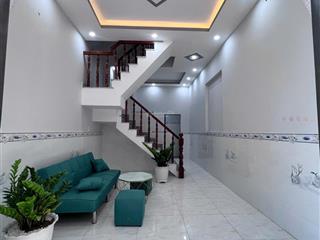 [có video quay toàn cảnh nhà] nhà cực rẻ ngay cạnh chợ hóc môn. dt 4x9 giá 570tr sổ hồng riêng hxh