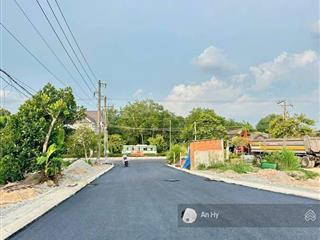 Lô đất bến cát 200m2 985tr mt đường nhựa 6m dt 748 khoảng 200m sổ mới 2025 quá phù hợp đầu tư.