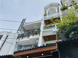 Nở hậu lớn dt 5*15m  hẻm 4,5m  1 trệt 3 lầu  6tỷ780 tl có giếng trời