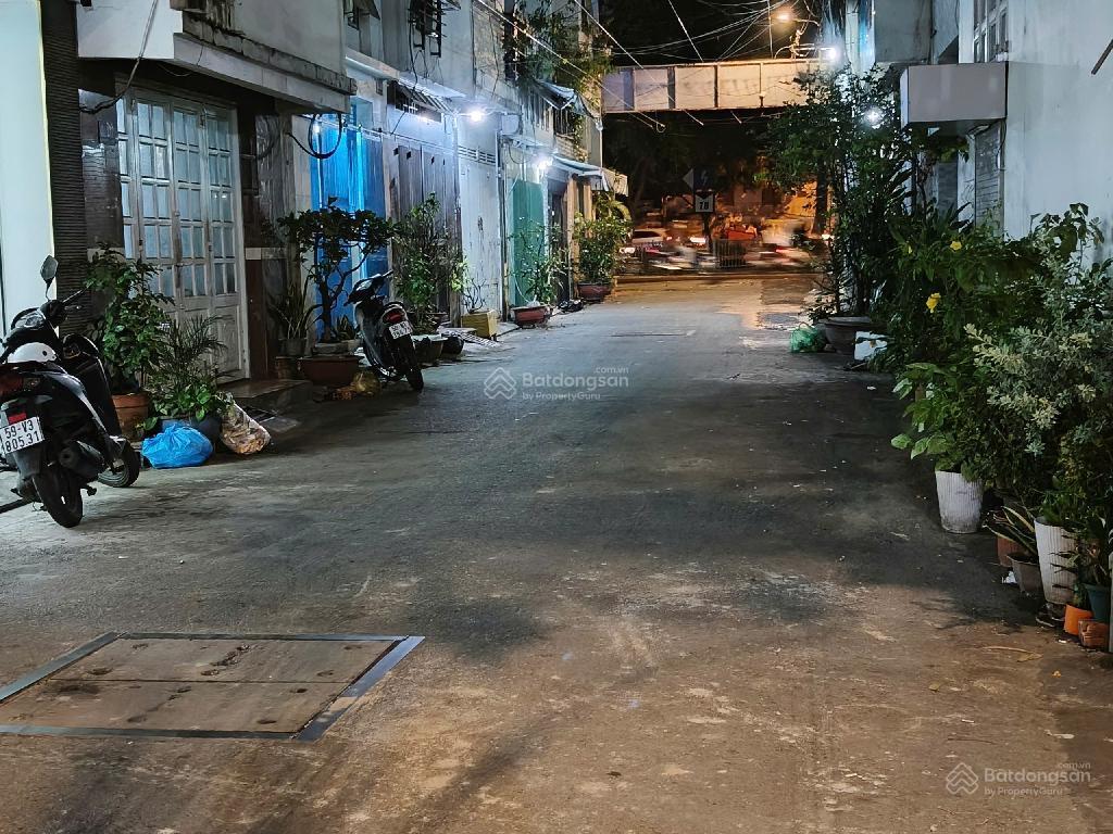Cần bán gấp trả ngân hàng gần sát trung tâm phú nhuận sổ vuông hiếm giá 8tỷ4 thương lượng