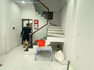 Nhà 5 tâbgf đẹp long lanh cạnh ecohome, ô tô đậu cửa