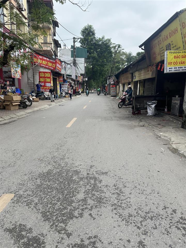 44m2 đất đại cát, ô tô 7 chỗ đỗ tại cửa