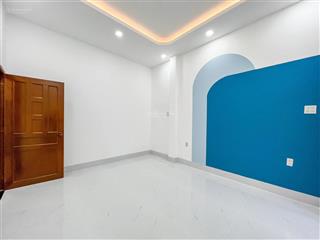 Nhà mới đẹp  hẻm 66 cmt  xéo tòa nhà xs kiến thiết