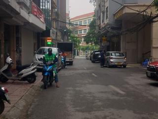 Bán nhà riêng tại nguyễn khang, 18,5 tỷ, 60m2, 7pn, 5 tầng