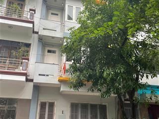 Chính chủ bán nhà liền kề tại khu dân cư ngô thì nhậm, hà đông  18,5 tỷ có thương lượng