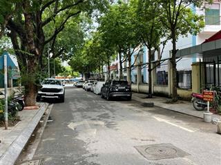 Chủ bán gấp để đi nước ngoài , ngõ to như phố  ô tô tránh  2 thoáng  kinh doanh đỉnh