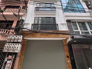 Bán toà nhà  kđt trung hoà , mt 5,5m ,phân lô , vỉa hè  ô tô tránh  7 tầng  thang máy  có hầm