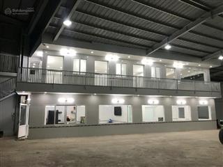 Mặt tiền kinh doanh đẹpbùi tư toànnhà trệt 1800m2giá 125 tỷ