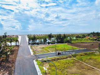 Chính chủ bán lô đất mặt đường trục chính ra quảng trường biển  bãi tắm từ 1 tỷ/lô 80m2