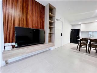 Cho thuê căn hộ 3 phòng ngủ 2wc 118m2 giá 15 triệu/tháng có nội thất, view đẹp lk81, hồ bơi