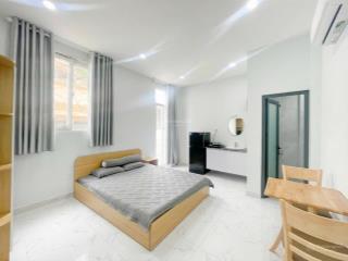 Studio ban công rộng giá hạt dẻ, ngay trung tâm q3