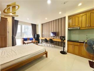 Phòng đẹp giá rẻ bancol siêu thoáng giá chỉ 7tr5 ngay trung tâm quận 1