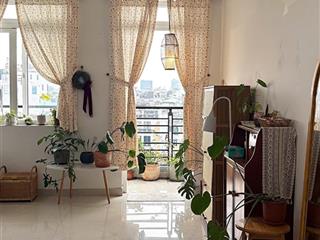 Cho thuê căn hộ mặt tiền hoàng sa ban công view kênh siêu thoáng ngay hồ bơi rạch miếu quận 1