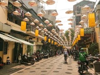 Cho thuê nhà mặt phố hàng đậu 120m2 với mặt tiền 12m dễ nhận diện thương hiệu