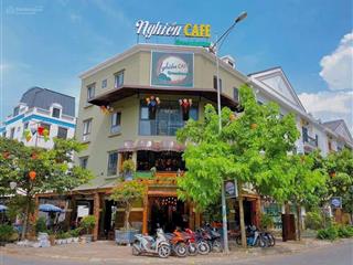 Cho thuê cửa hàng mặt phố trần văn lai lô góc 200m² x 4 tầng, dễ nhận diện thương hiệu