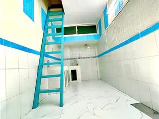 Bán nhà 3 tầng shr giá nhỉn 1 tỷ, đường hậu giang q6, dtsd 40m2,ngay khu dân cư bình phú