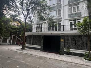 Bán nhà hoang quốc việt ô tô tránh lô góc 3 mặt tiền 62m2, 5 tầng, mặt tiền 6m giá 22.5 tỷ