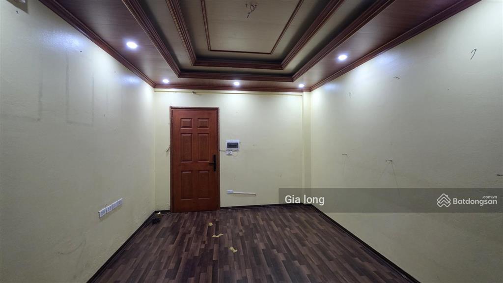 Bán chung cư đặng xá lô góc 70m