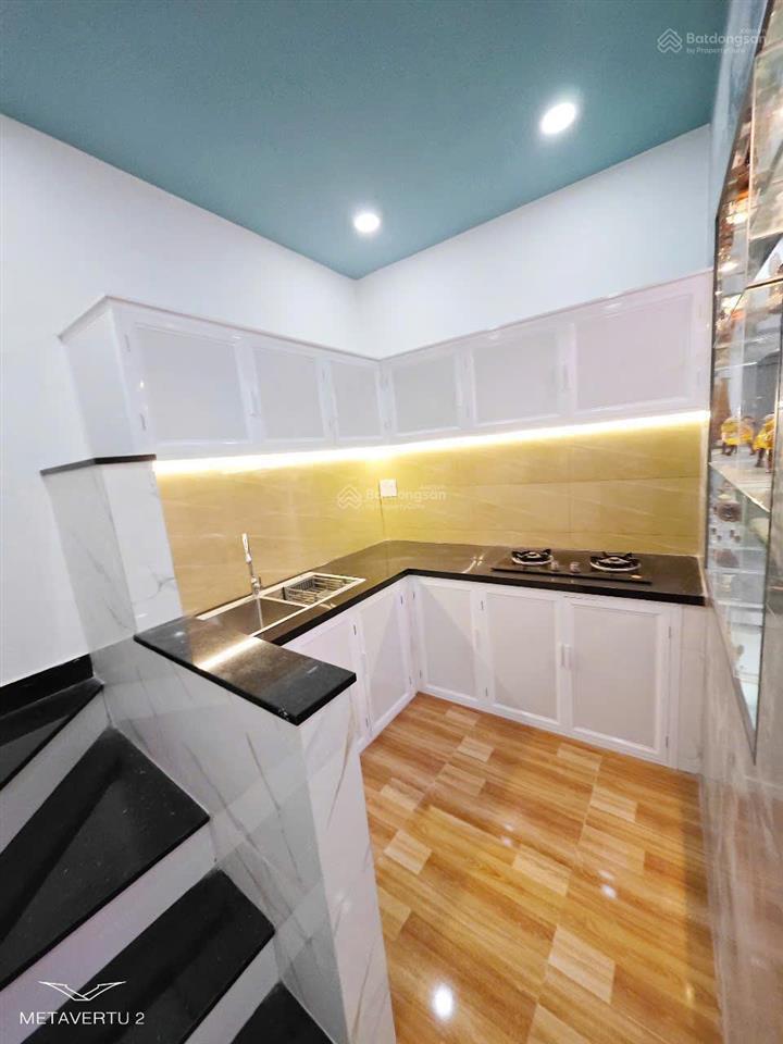 Bán nhà ngay chợ đầmdt32m22tầng2pnvạn thạnhnha trang  chỉ nhỉnh 2ty