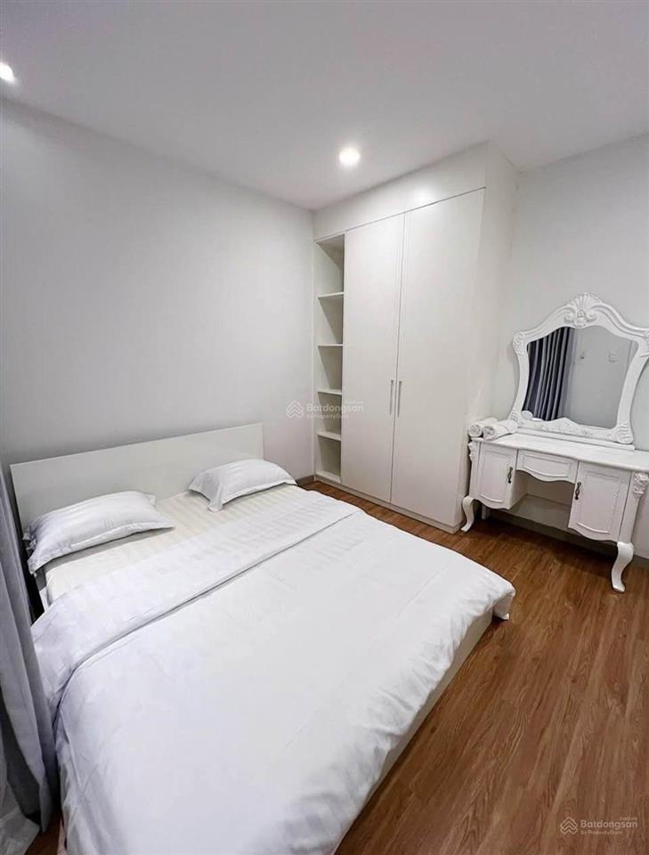 Bán căn hộ the gold view 2ty6 sổ hồng riêng 77m2 full nội thất