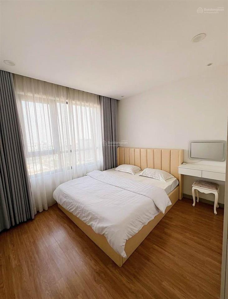 Bán căn hộ the gold view 2ty6 sổ hồng riêng 77m2 full nội thất