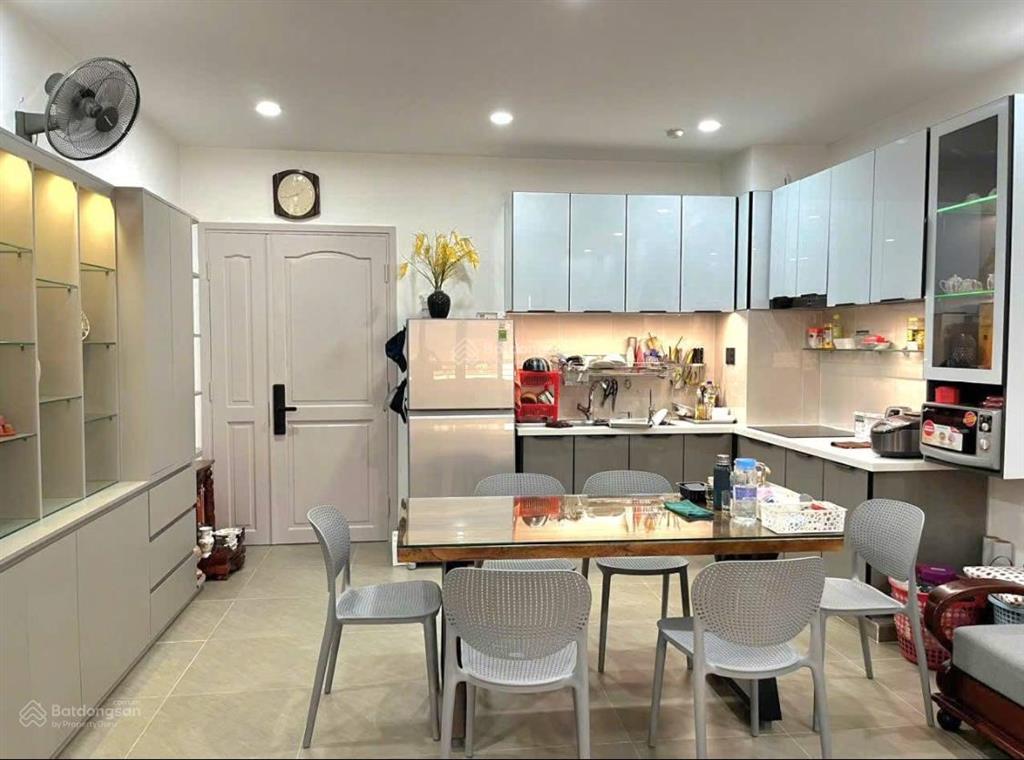 Bán ngay căn hộ chung cư khánh hội 2, 1ty950 sổ hồng riêng 83m2