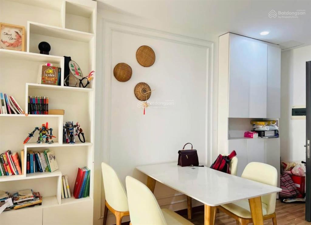 Bán gấp căn hộ bán gấp căn hộ diamond riverside, view thành phố sầm uất shr 75m2