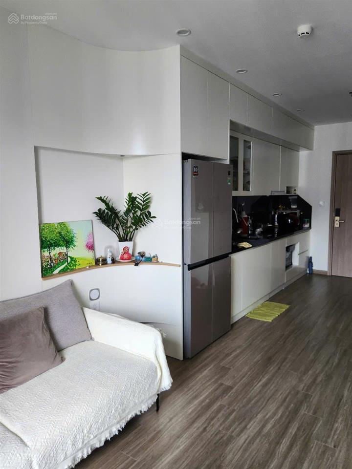 Chính chủ bán nhanh căn 2n 2vs 54m2, 3.8 tỷ bao phí đầy đủ nội thất đẹp tại vinhomes smart city