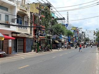 Nhà đẹp, to khủng gần hưng phú, q8, 2 tầng, ngang hiếm 5,8 23m ( nở hậu ), đường 3m, giá 6,987 tỷ.