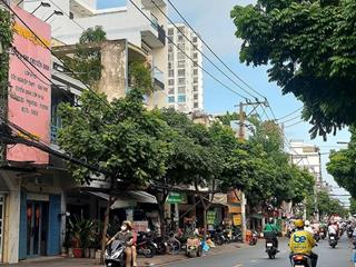 Nhà đẹp âu dương lân, q8, 4,2m 11m, đường 3m, chỉ hơn 4 tỷ.