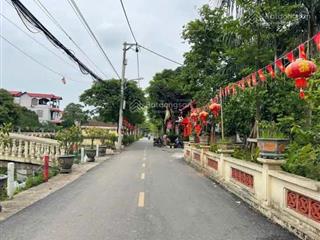 4.5 tỷ. mảnh đất liên mạc, thượng cát  45m2. sổ đỏ vuông trước sau = 3.8m