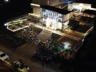 Bán nhà và quán cà phê trung tâm huyện đăk mil, view hồ tây đăk mil
