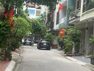 Rẻ nhất văn quán! nhà phân lô  ô tô tránh dừng  vỉa hè  gần hồ, sân bóng, siêu thị, chung cư